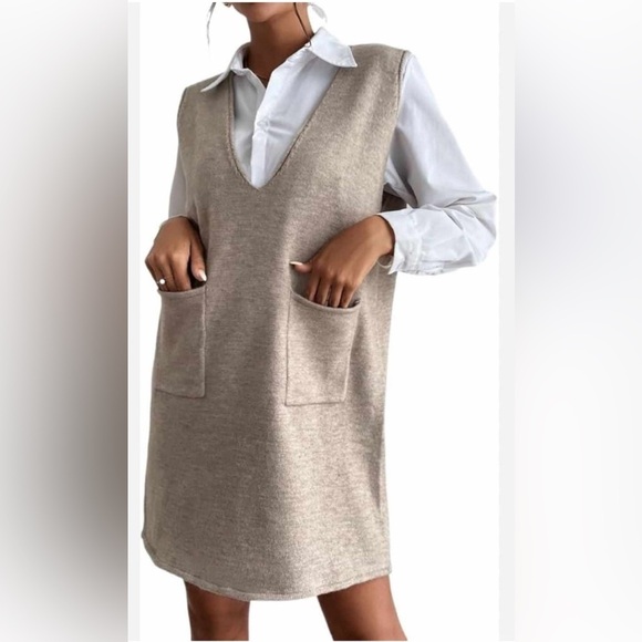 Escada Dresses & Skirts - Escada Sport Long Vest/Dress 100% Wool Size 42 USL